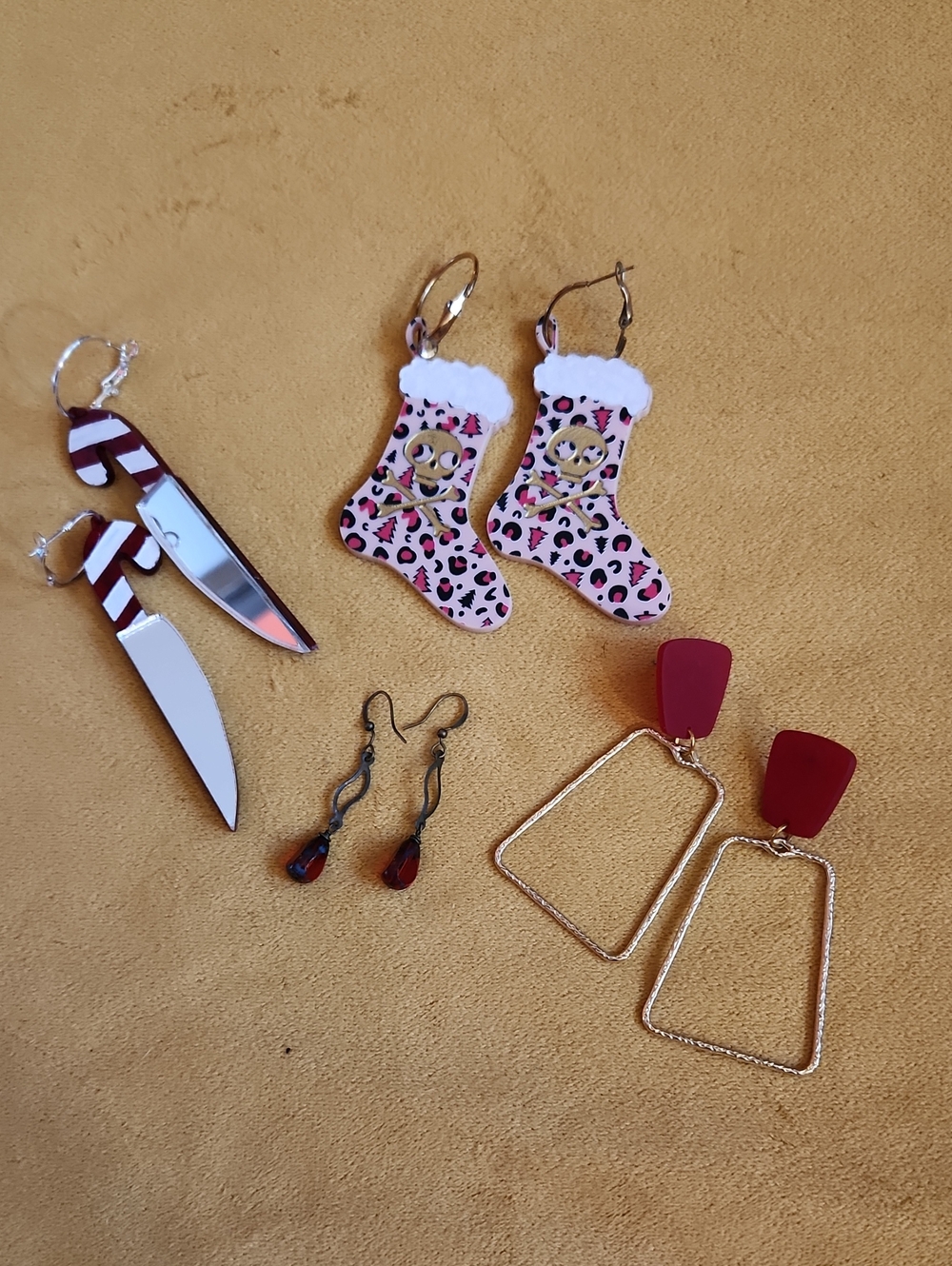 Horror Christmas Earrings Set- Knives, Skull Stockings